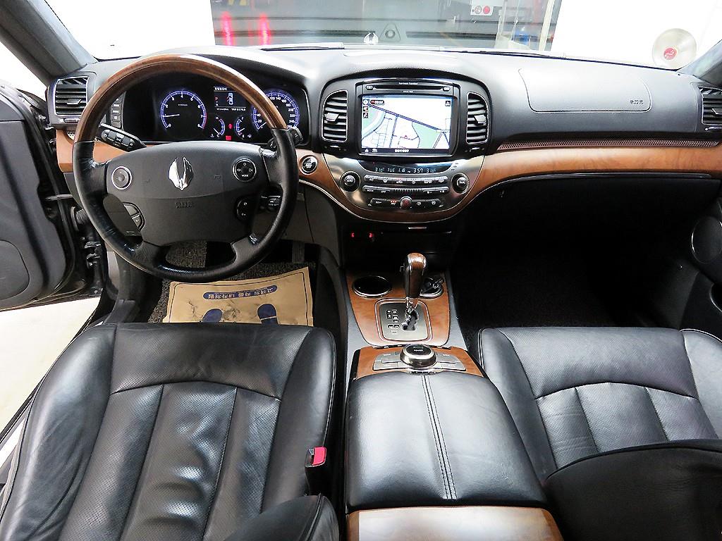 [쌍용] 뉴체어맨W CW700 4TRONIC VVIP 연식:2013,미션:오토,주행거리:151,396km,연료:휘발유,색상:검정색