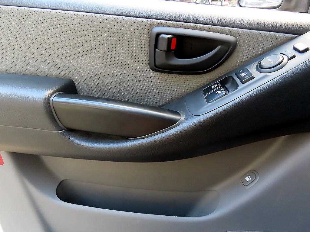 HYUNDAI Starex - Vista 8