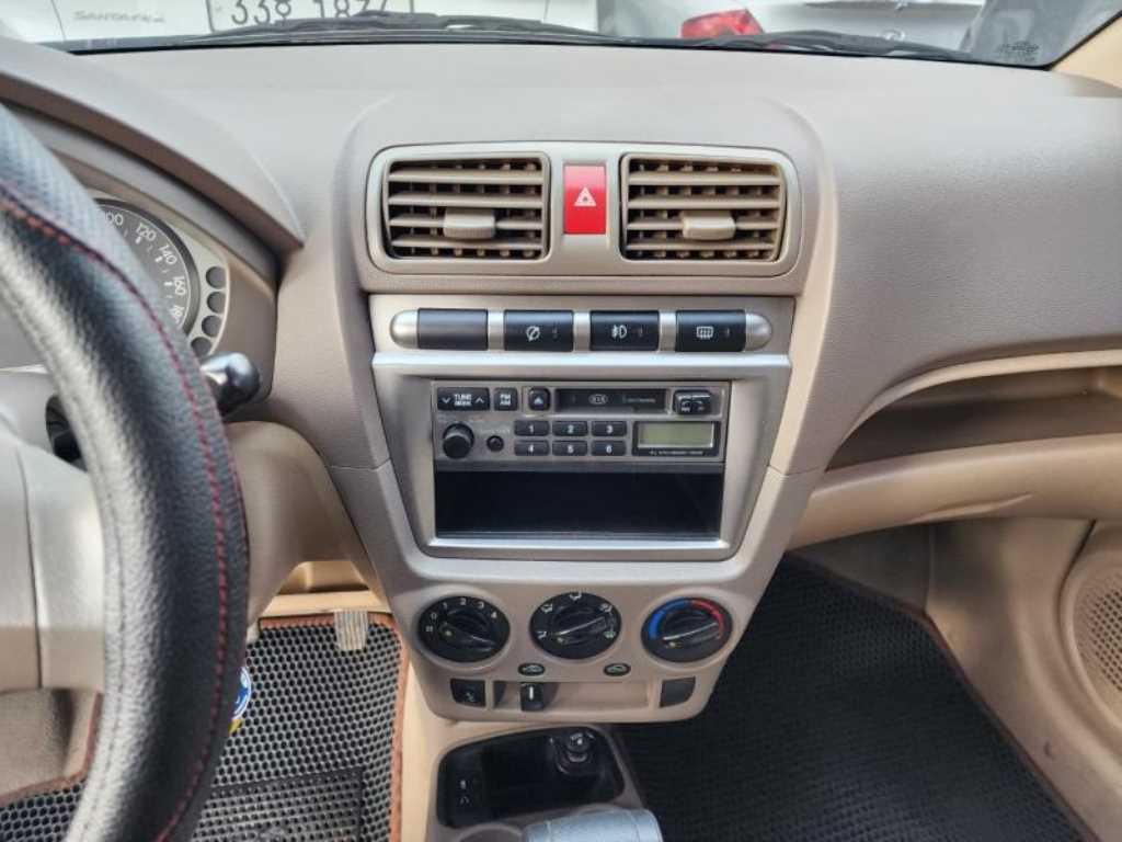 KIA Morning - Vista 11