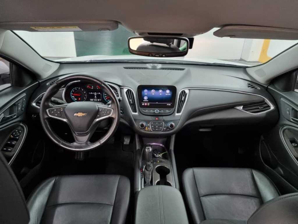 Chevrolet Malibu - Vista 5