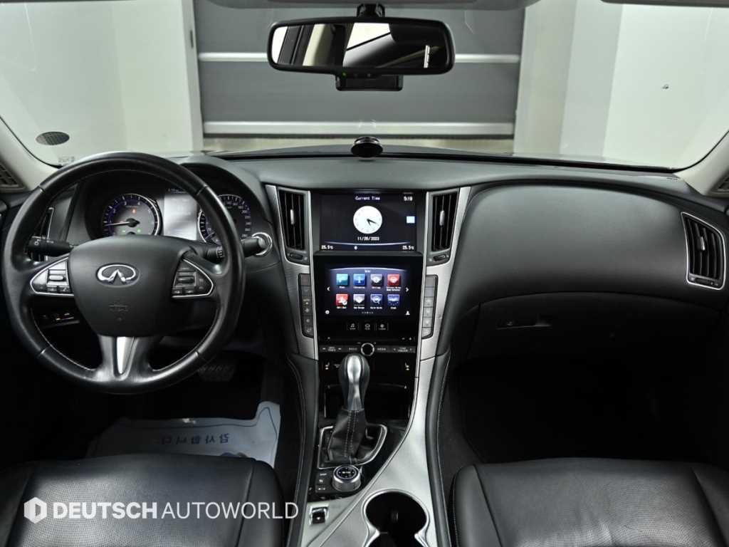 Infiniti Q - Vista 7