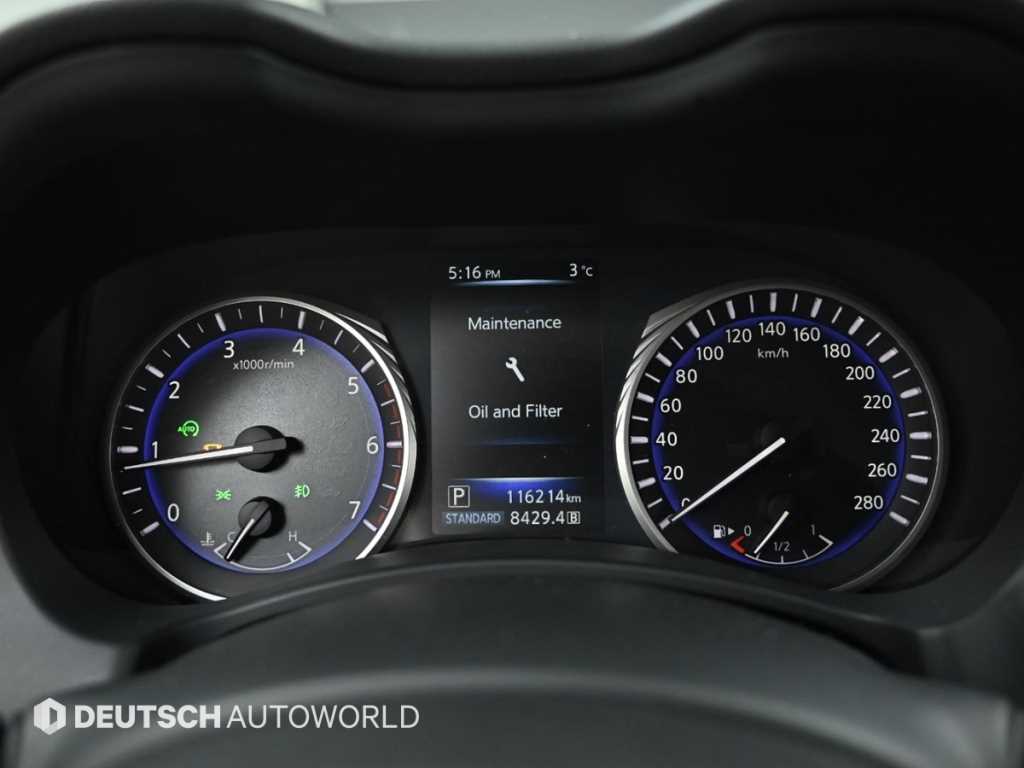 Infiniti Q - Vista 8