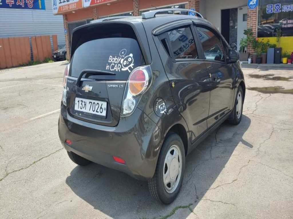 Chevrolet Spark - Vista 6