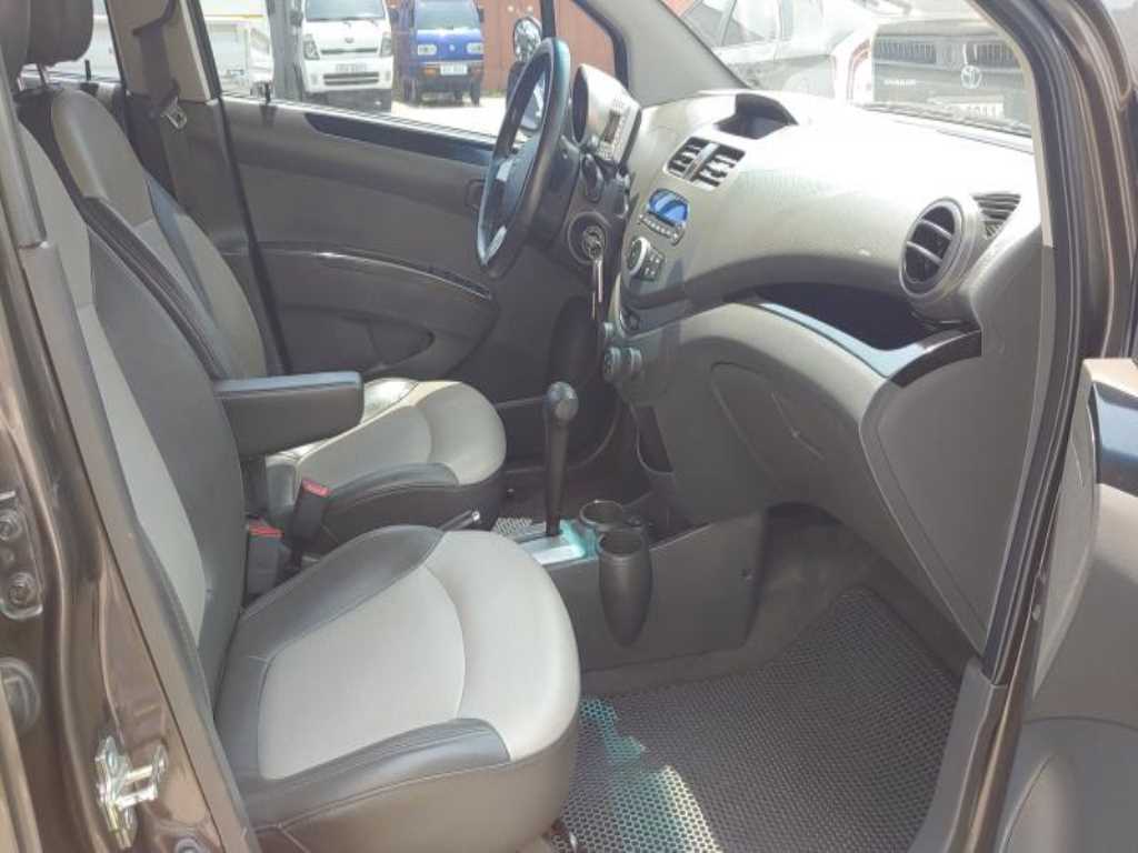 Chevrolet Spark - Vista 8