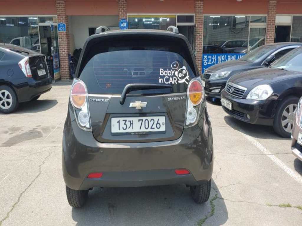 Chevrolet Spark - Vista 5