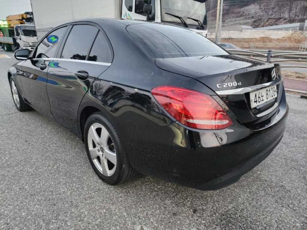 Mercedes Benz C Class - Vista 6