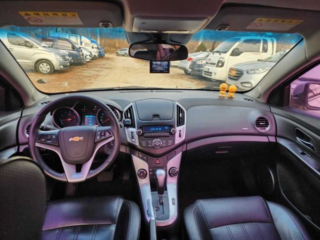 Chevrolet Cruise - Vista 7