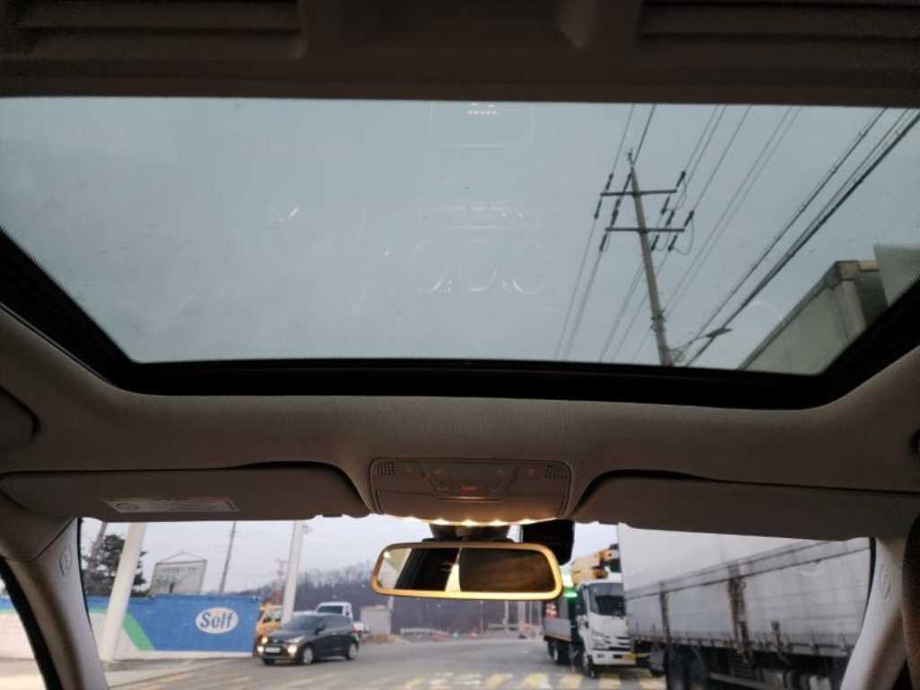 Mercedes Benz C Class 2018 Negro - Importación desde Corea - HF Imports Iquique - Foto 17