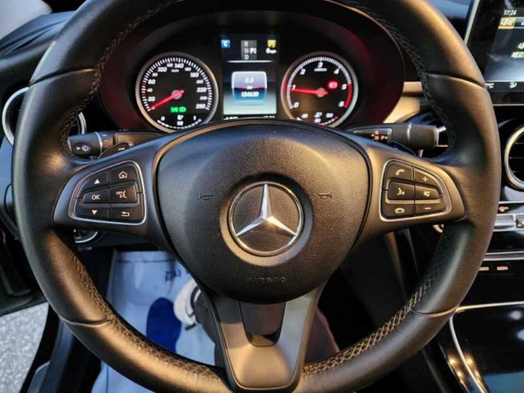 Mercedes Benz C Class - Vista 10