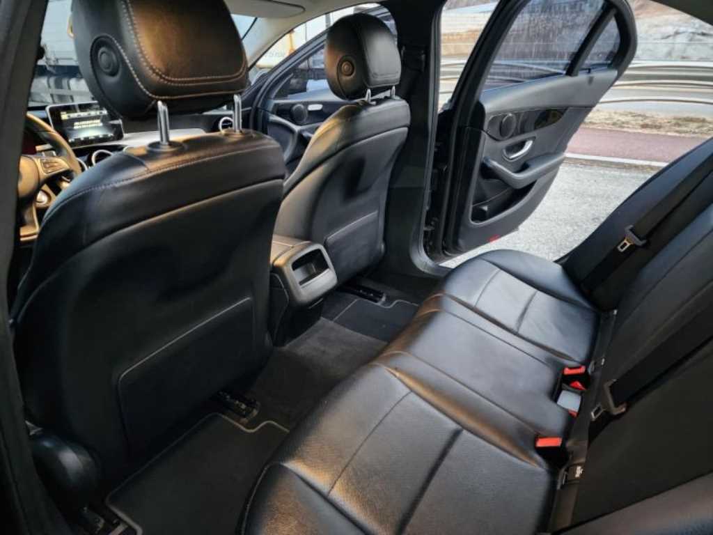 Mercedes Benz C Class 2018 Negro - Importación desde Corea - HF Imports Iquique - Foto 13