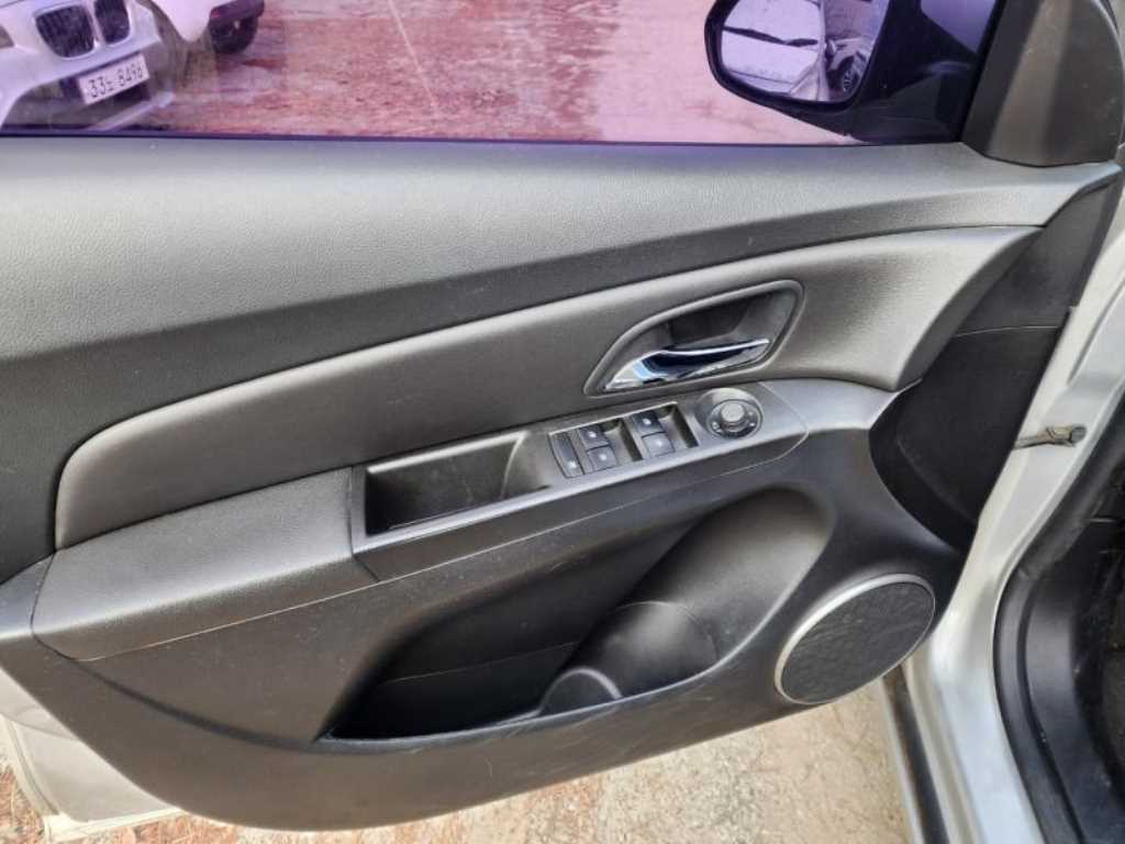 Chevrolet Cruise - Vista 10