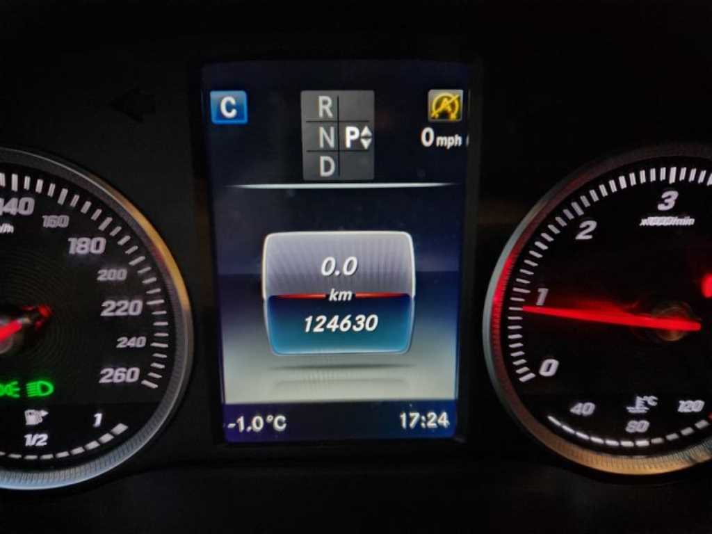 Mercedes Benz C Class - Vista 11