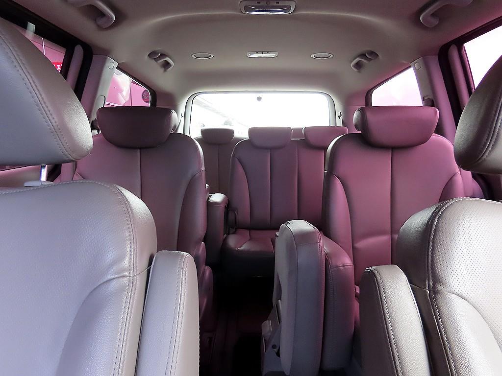 KIA Carnival - Vista 7