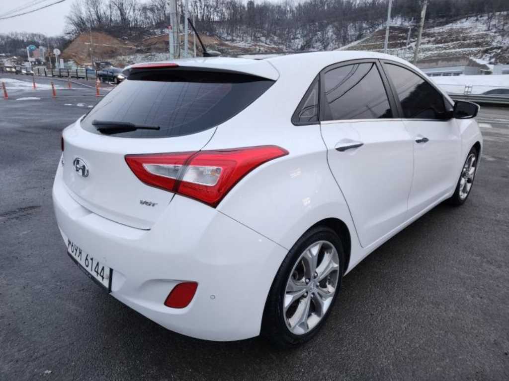 HYUNDAI i30 - Vista 4