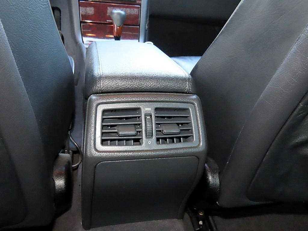 Mercedes Benz E class 2001 Plateado - Importación desde Corea - HF Imports Iquique - Foto 16