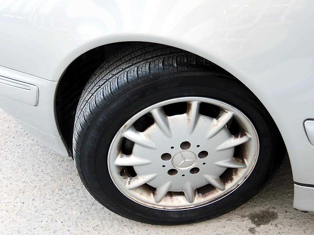 Mercedes Benz E class 2001 Plateado - Importación desde Corea - HF Imports Iquique - Foto 19