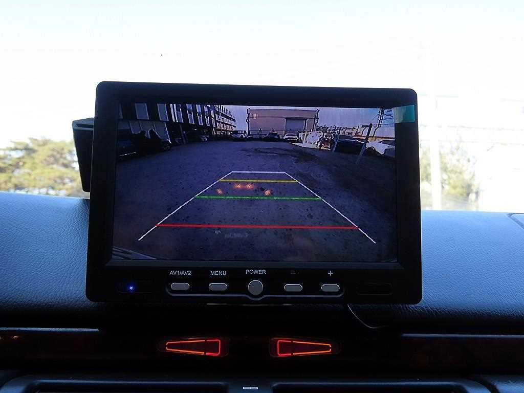 Mercedes Benz E class - Vista 12