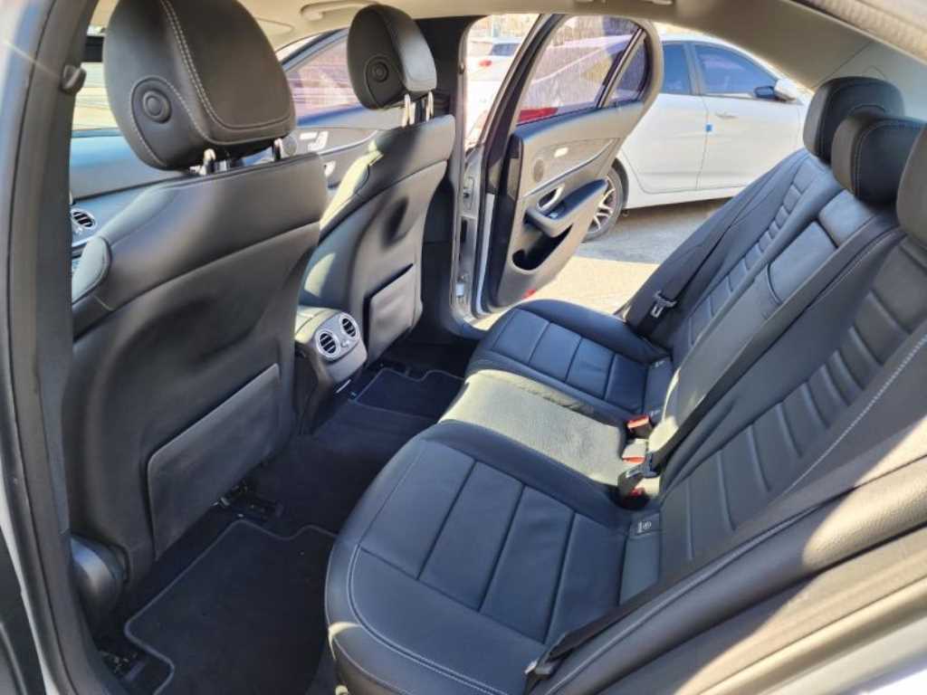 Mercedes Benz E class 2017 Plateado - Importación desde Corea - HF Imports Iquique - Foto 15