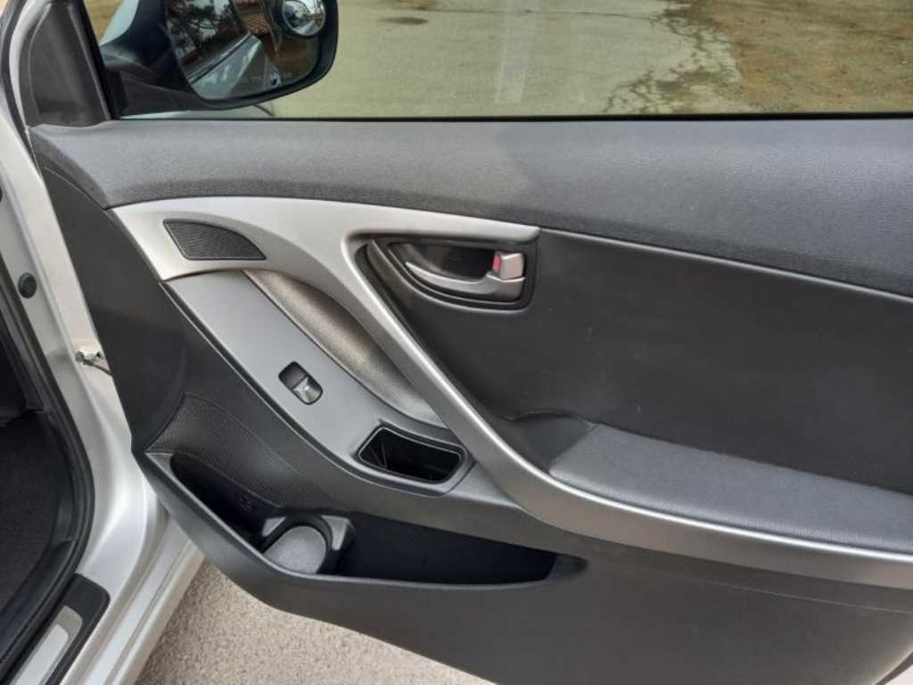 HYUNDAI Avante 2014 Gris - Importación desde Corea - HF Imports Iquique - Foto 19