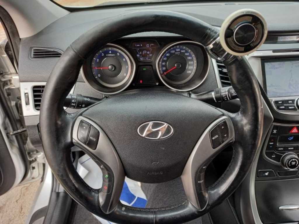 HYUNDAI Avante 2014 Gris - Importación desde Corea - HF Imports Iquique - Foto 18