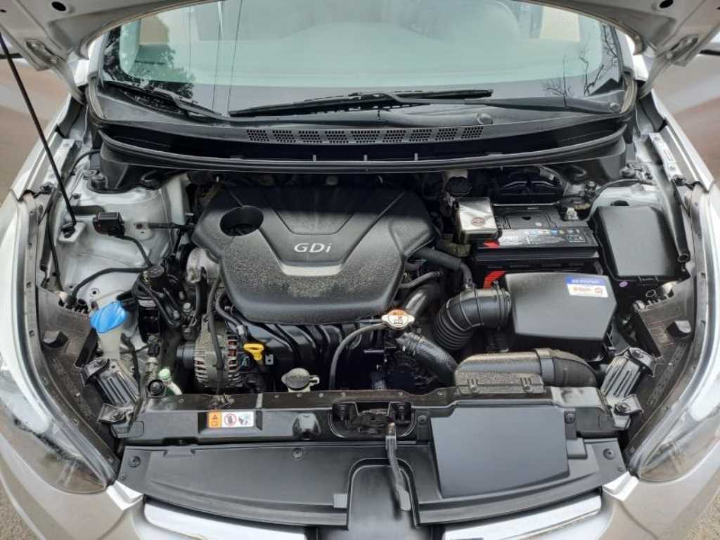 HYUNDAI Avante 2014 Gris - Importación desde Corea - HF Imports Iquique - Foto 16