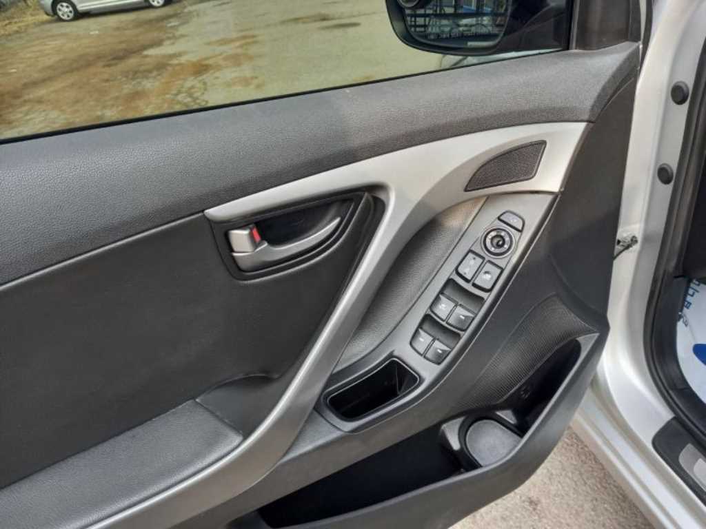 HYUNDAI Avante 2014 Gris - Importación desde Corea - HF Imports Iquique - Foto 14