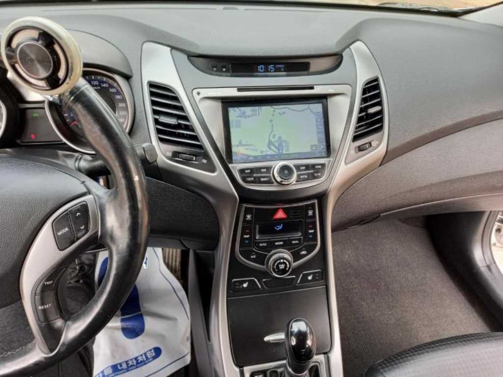 HYUNDAI Avante 2014 Gris - Importación desde Corea - HF Imports Iquique - Foto 17