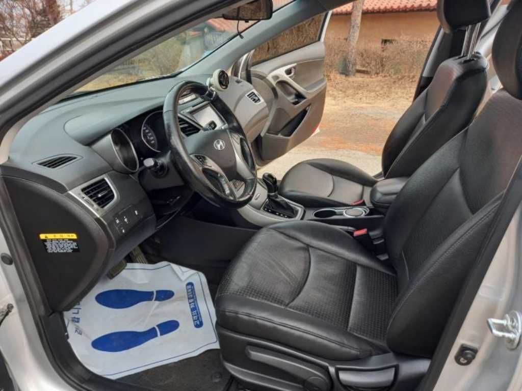 HYUNDAI Avante 2014 Gris - Importación desde Corea - HF Imports Iquique - Foto 13