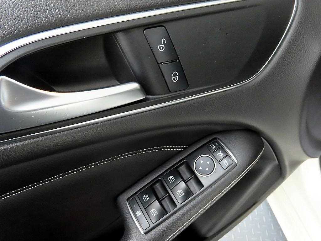 Mercedes Benz B Class (MY B) - Vista 11