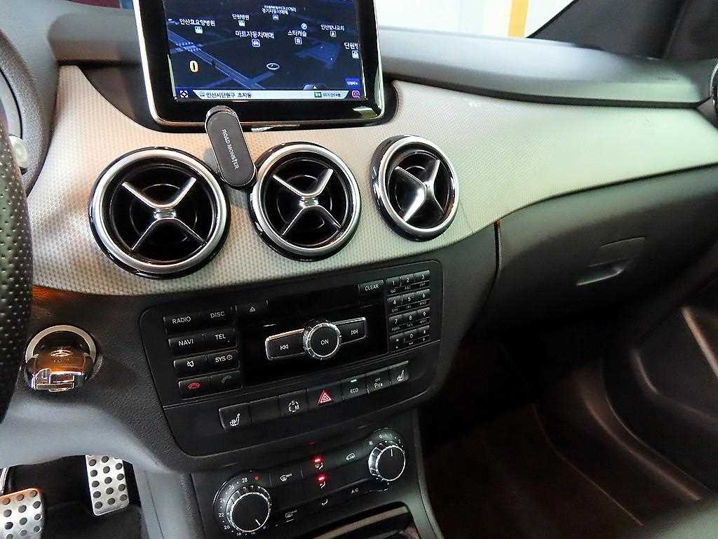 Mercedes Benz B Class (MY B) 2013 Blanco - Importación desde Corea - HF Imports Iquique - Foto 13