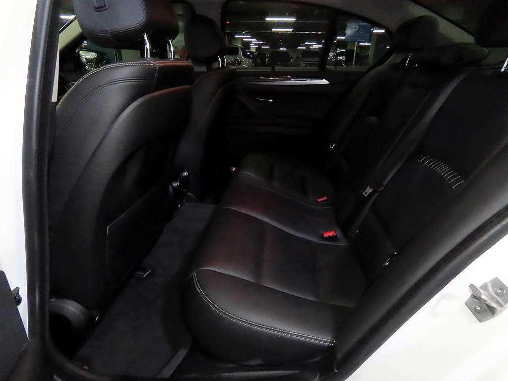 BMW 5 Series - Vista 7