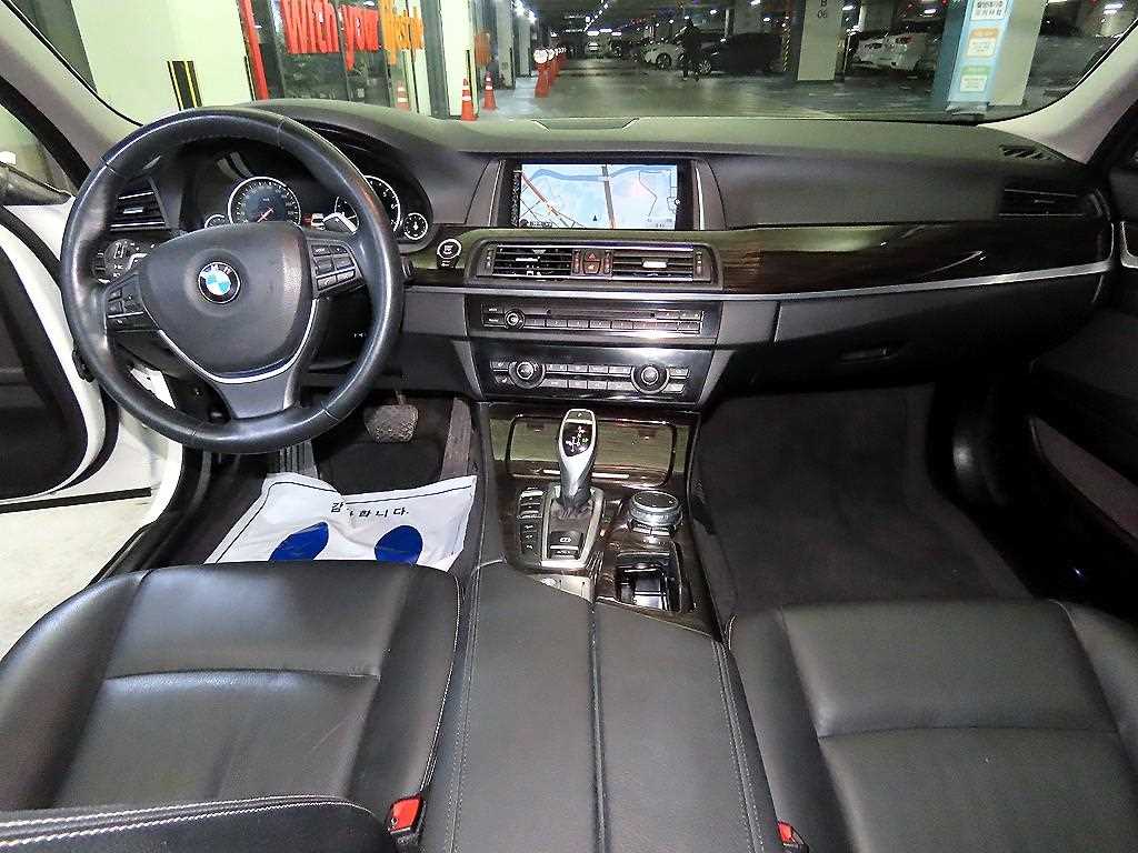 BMW 5 Series - Vista 10