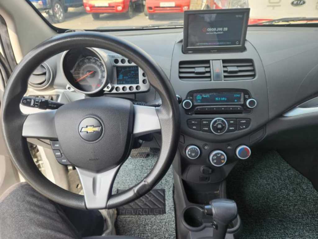 Chevrolet Spark - Vista 10