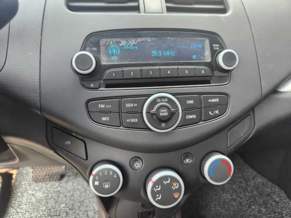 Chevrolet Spark 2013 Plateado - Importación desde Corea - HF Imports Iquique - Foto 13