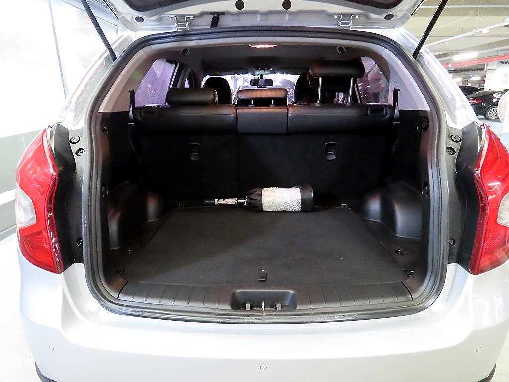 Ssangyong Korando 2014 Plateado - Importación desde Corea - HF Imports Iquique - Foto 17