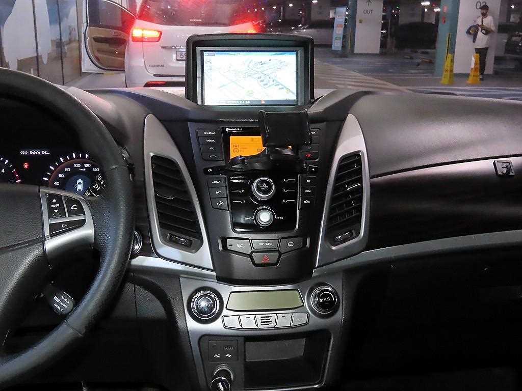 Ssangyong Korando - Vista 11