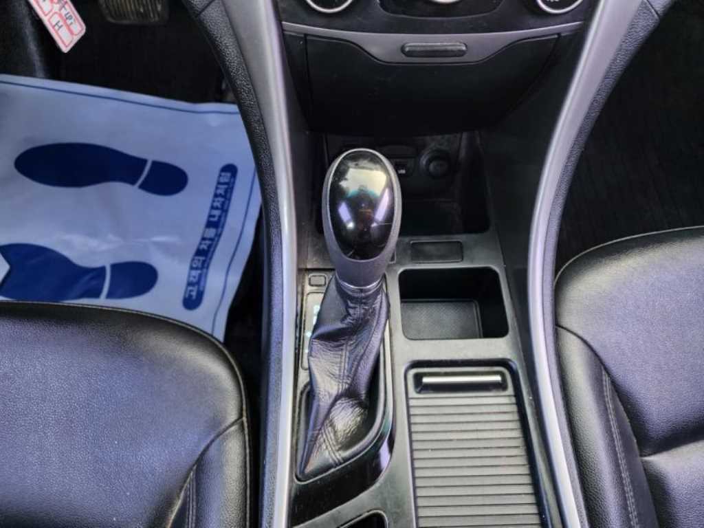 HYUNDAI Sonata 2013 Blanco - Importación desde Corea - HF Imports Iquique - Foto 13