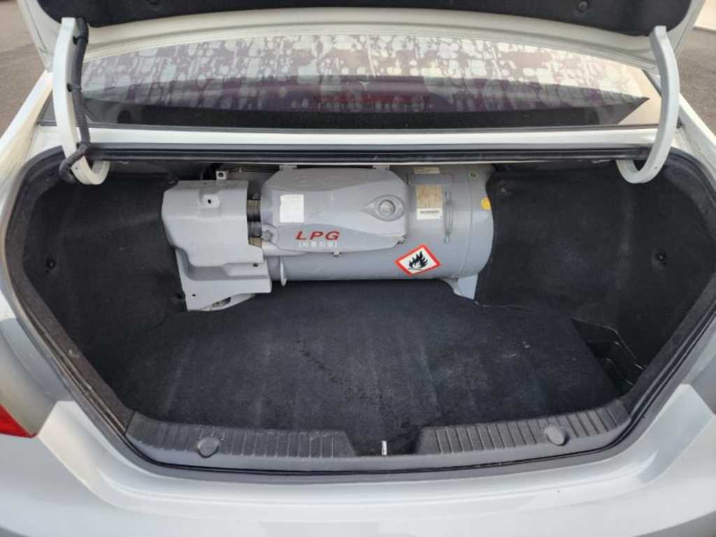 HYUNDAI Sonata - Vista 7