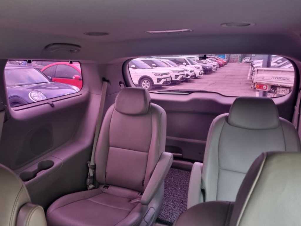 KIA Carnival 2016 Gris - Importación desde Corea - HF Imports Iquique - Foto 19