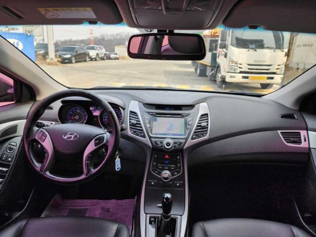 HYUNDAI Avante 2015 Negro - Importación desde Corea - HF Imports Iquique - Foto 19