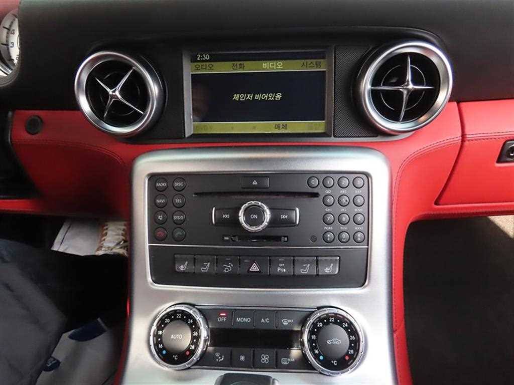 Mercedes Benz SLS AMG 2012 Negro - Importación desde Corea - HF Imports Iquique - Foto 13