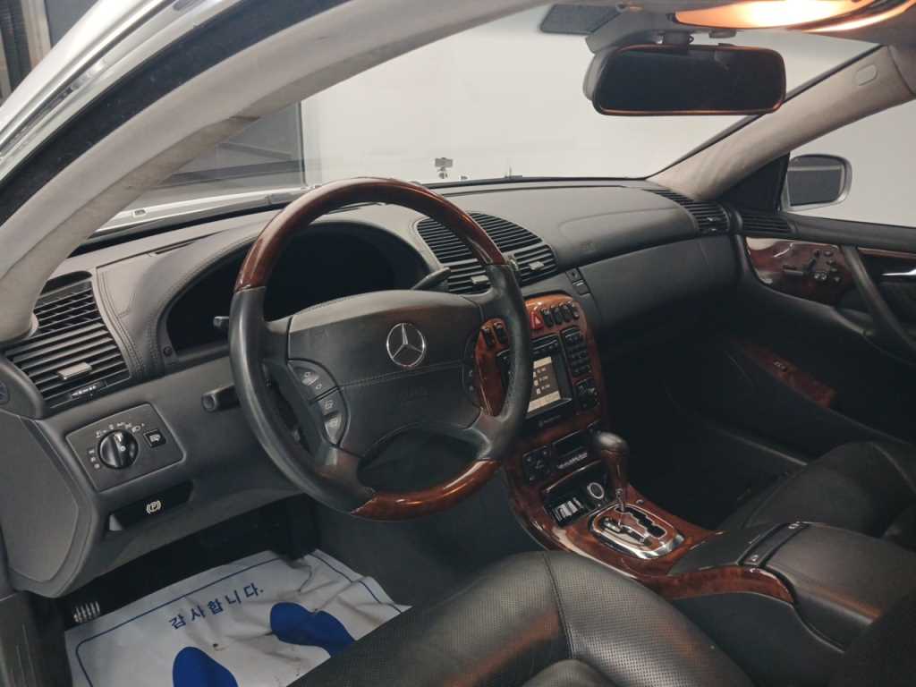 Mercedes Benz CL Class - Vista 7