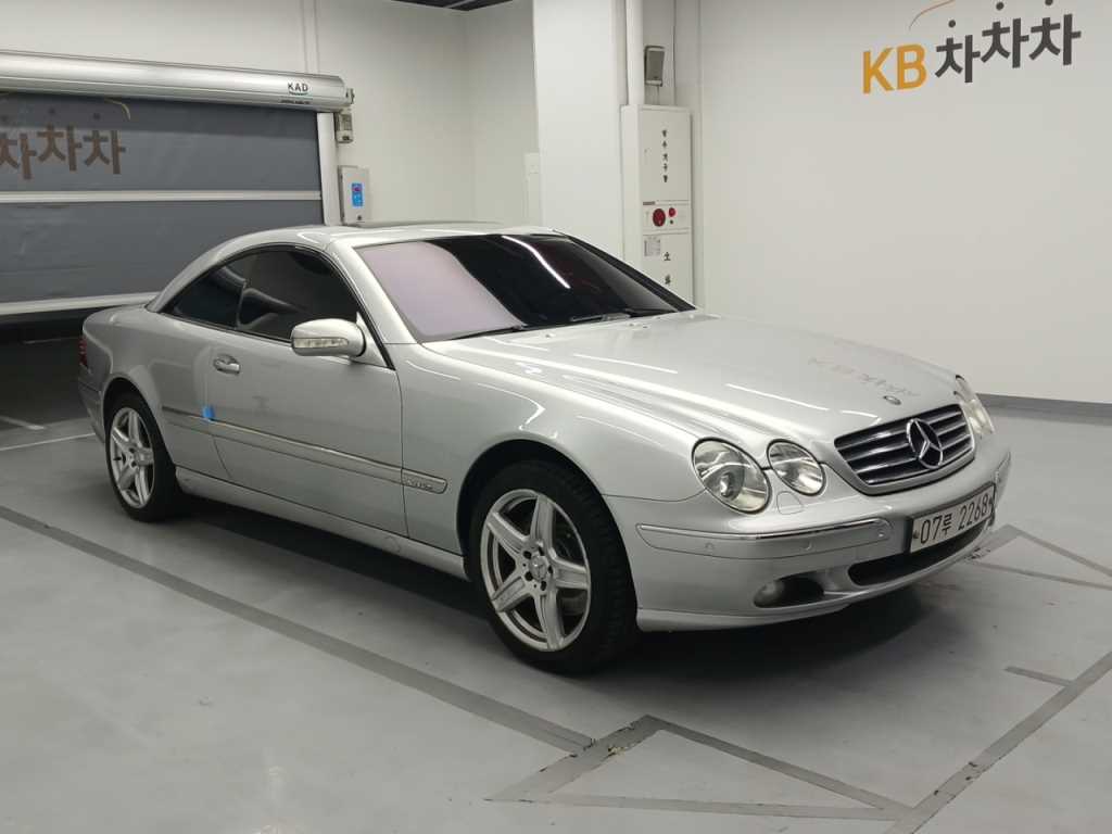 Mercedes Benz CL Class - Vista 4
