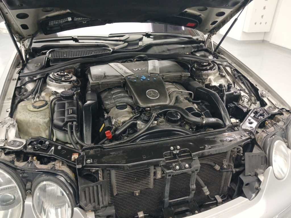 Mercedes Benz CL Class - Vista 5