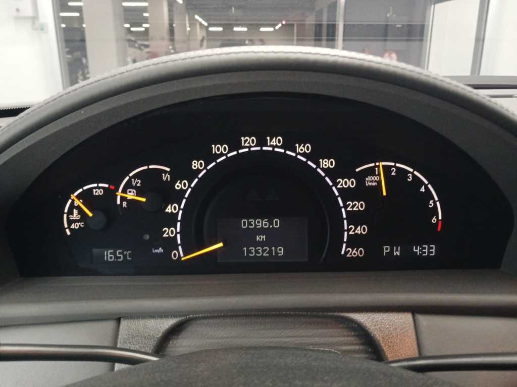 Mercedes Benz CL Class - Vista 6