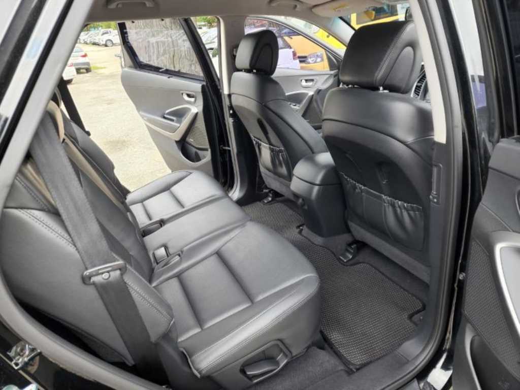 HYUNDAI Maxcruz - Vista 12