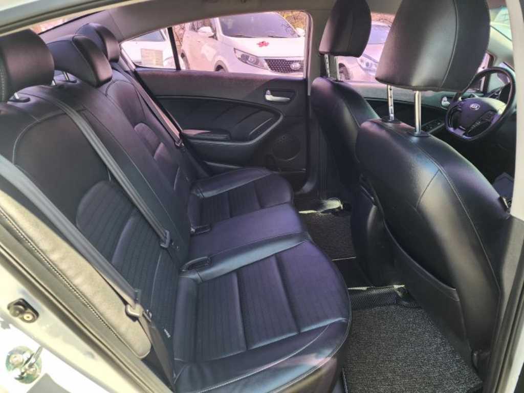 KIA K3 2016 Blanco - Importación desde Corea - HF Imports Iquique - Foto 14