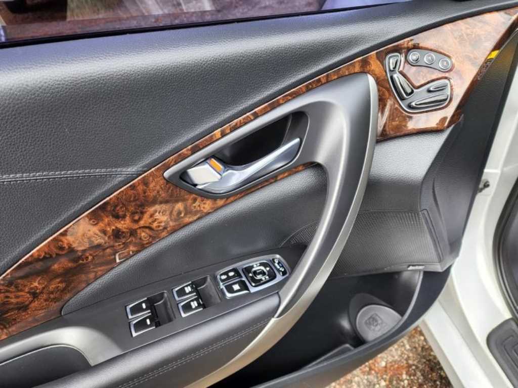 HYUNDAI Aslan - Vista 9