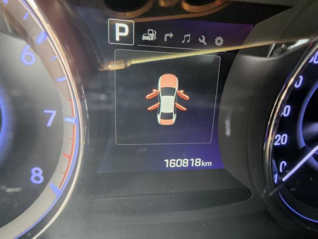 HYUNDAI Aslan - Vista 10