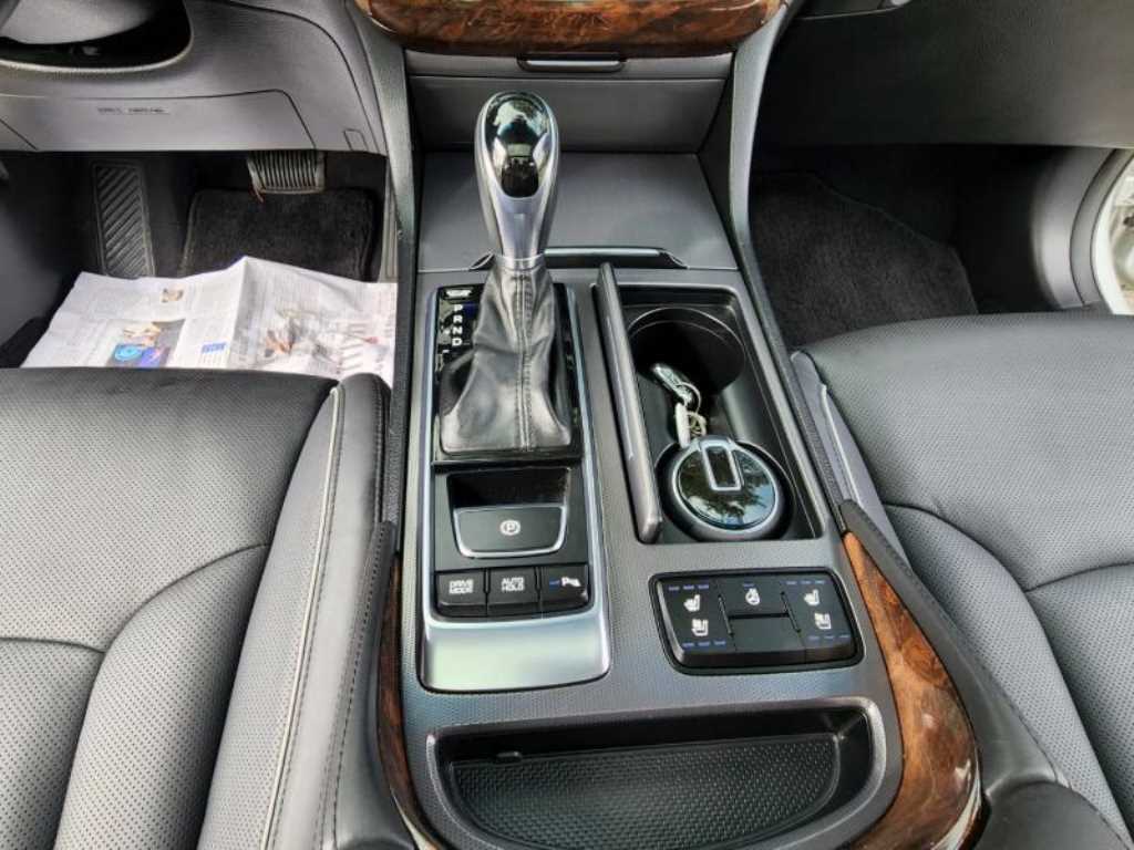 HYUNDAI Aslan - Vista 11